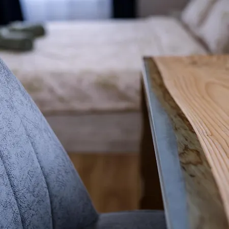 3bdr, Center Retreat, Heart, Free Parking