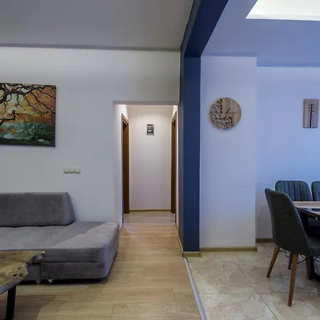 3bdr, Center Retreat, Heart, Free Parking Sofie